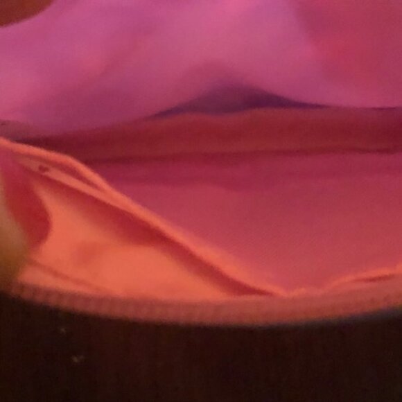 Lilly Pulitzer ID Case Keychain Wallet with Zip Close, Card Holder - Picture 4 of 4